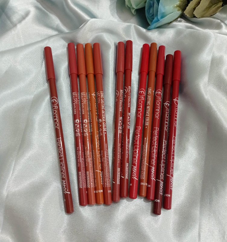 Flormar 12 Pices Combo Matte Lipliner Set