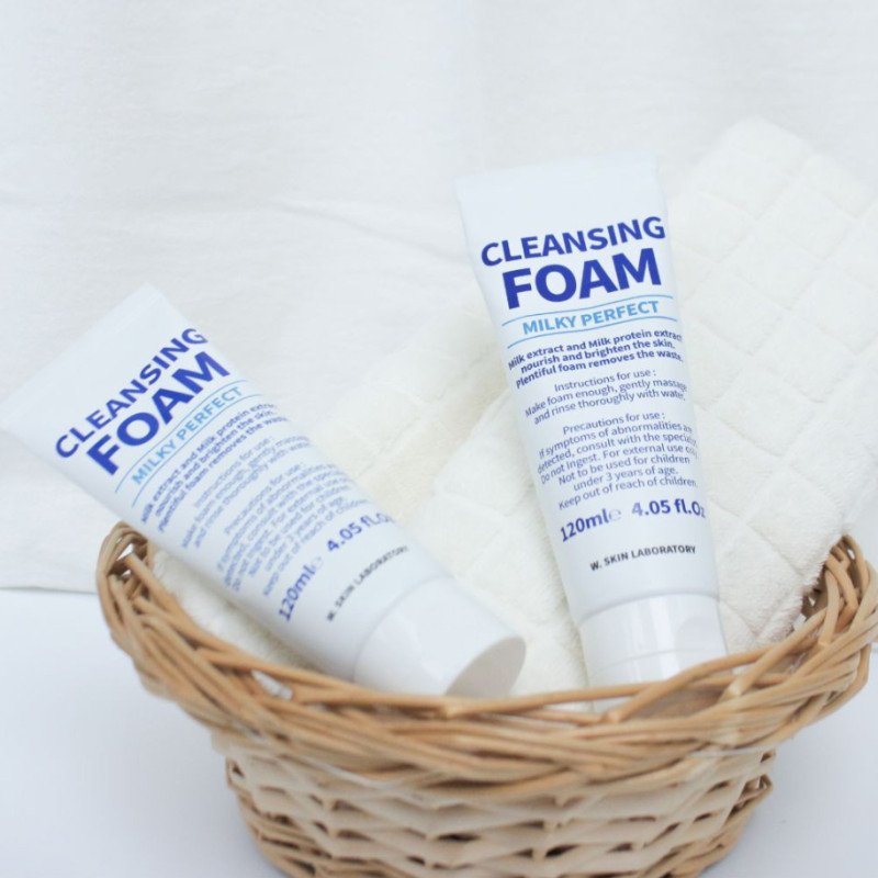 W. Skin Laboratory Milky Perfect Cleansing Foam
